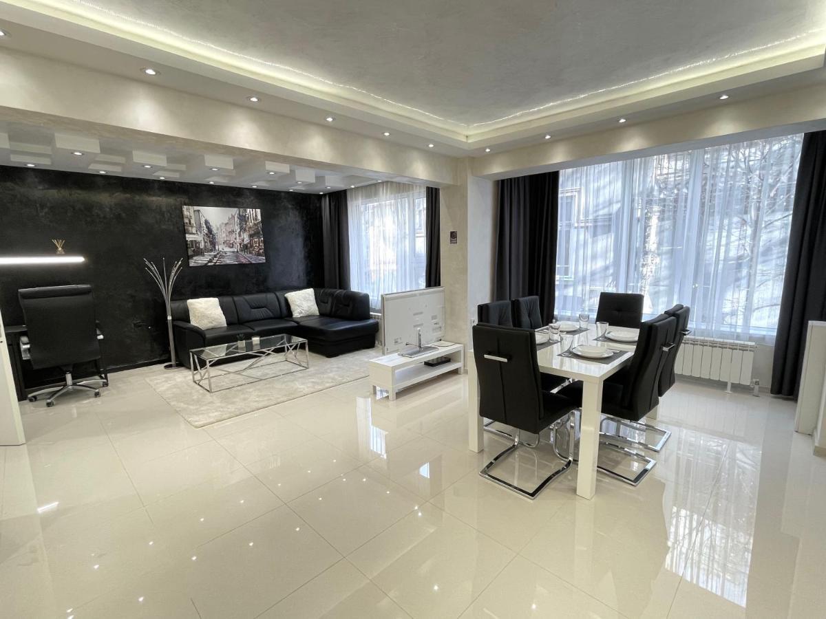 Luxury Central Apartment Verila Sofia Luaran gambar