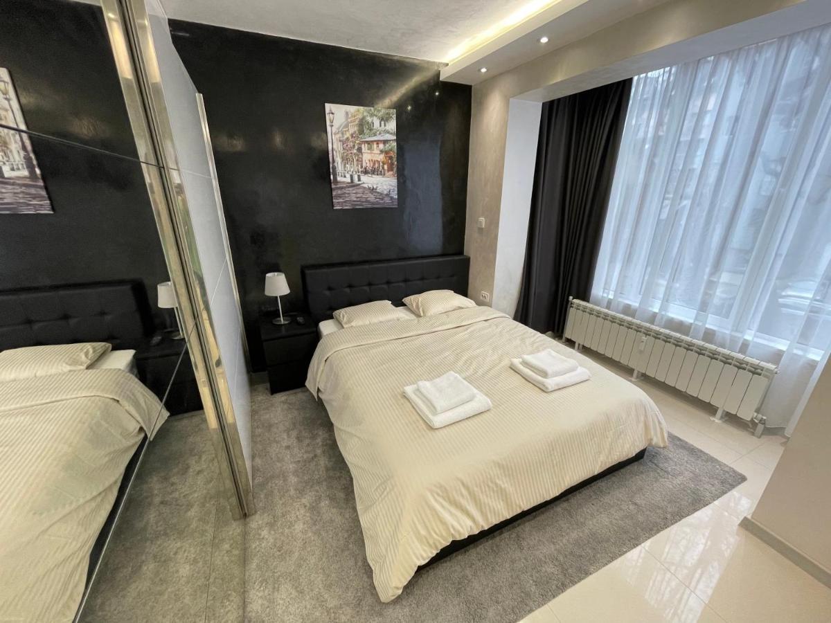 Luxury Central Apartment Verila Sofia Luaran gambar