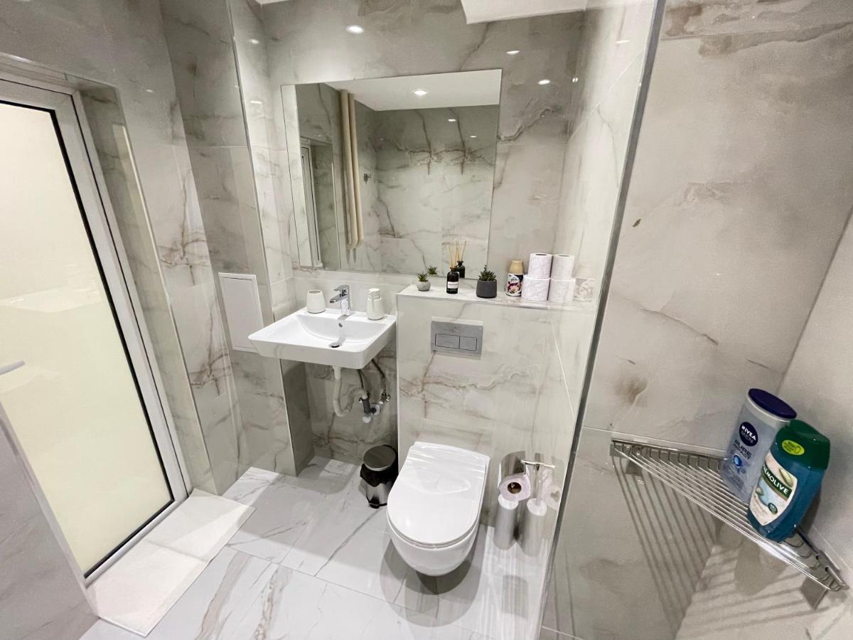Luxury Central Apartment Verila Sofia Luaran gambar